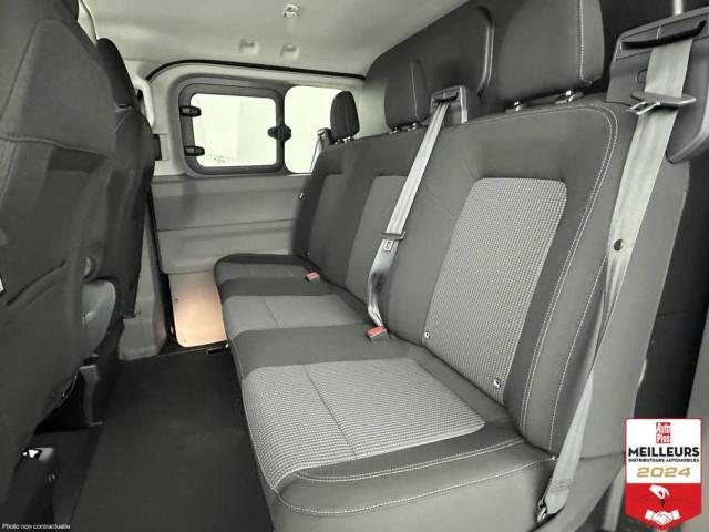Volkswagen Transporter image 6