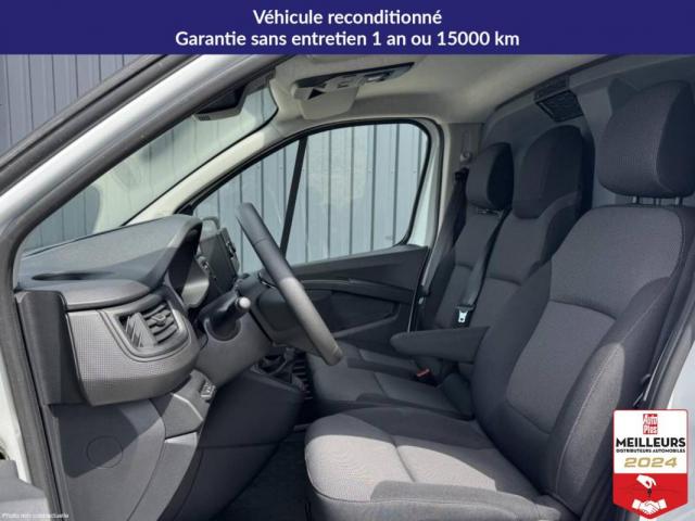 Renault Trafic image 1