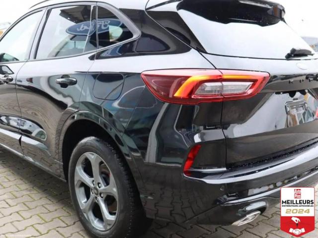 Ford Kuga image 2
