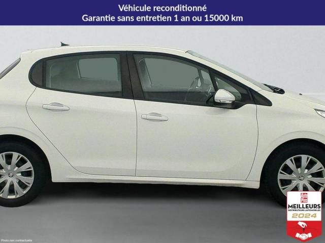Peugeot 208 image 9