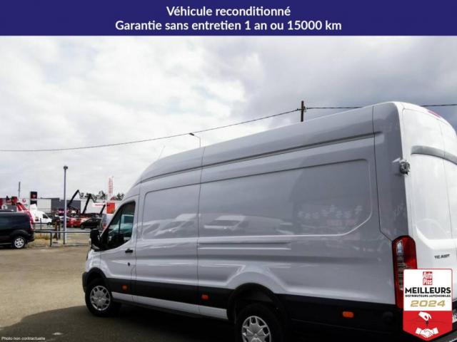 Ford Transit image 4