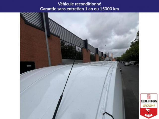 Ford Transit image 3