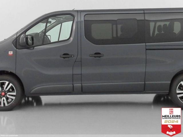 Renault Trucks Trafic image 2