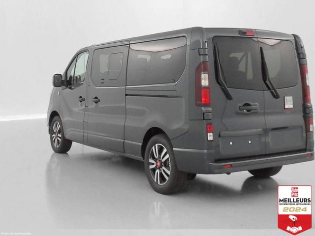 Renault Trucks Trafic image 4