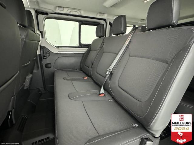 Renault Trucks Trafic image 6
