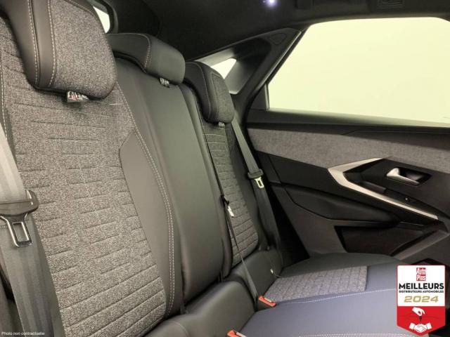 Peugeot 3008 image 2