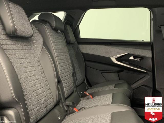 Peugeot 5008 image 1