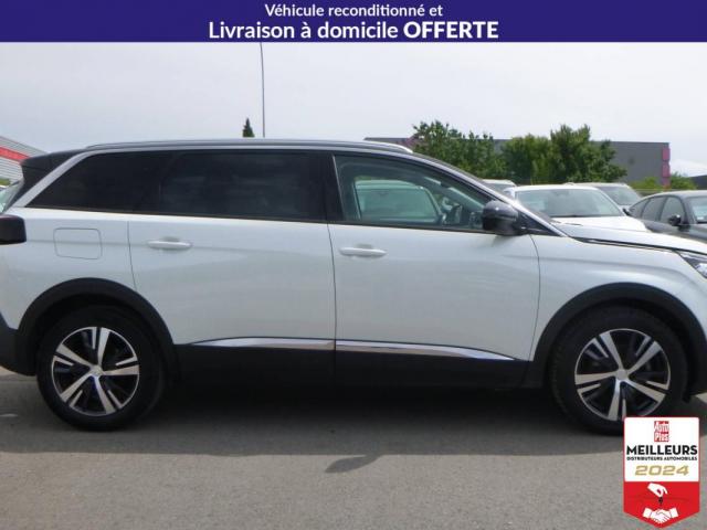 Peugeot 5008 image 6