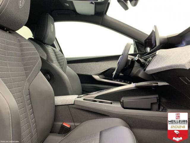 Peugeot 5008 image 2