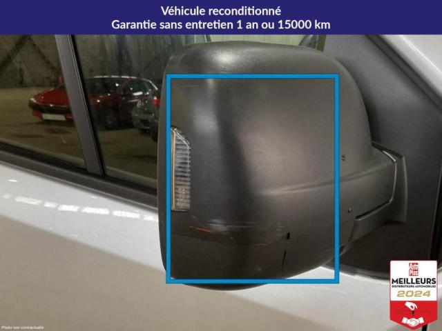 Renault Trafic image 2