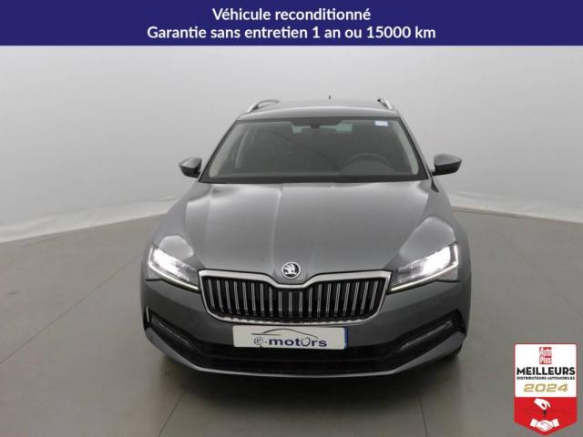 Skoda Superb Combi image 3