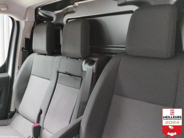 Citroen Jumpy image 8