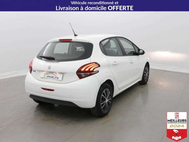 Peugeot 208 image 3