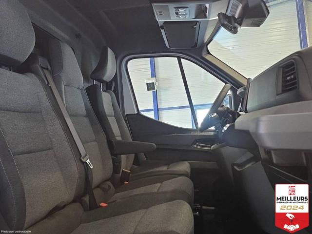 Renault Master image 8