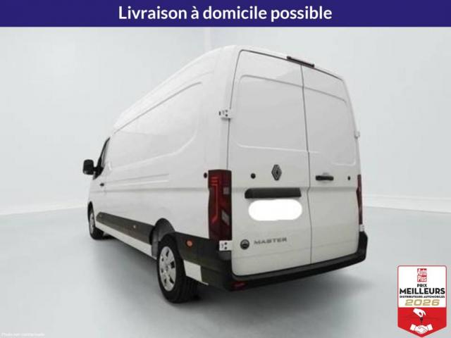 Renault Master image 2