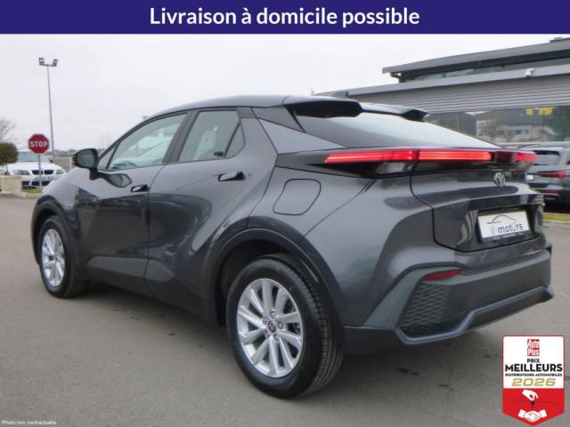 Toyota C-Hr image 2