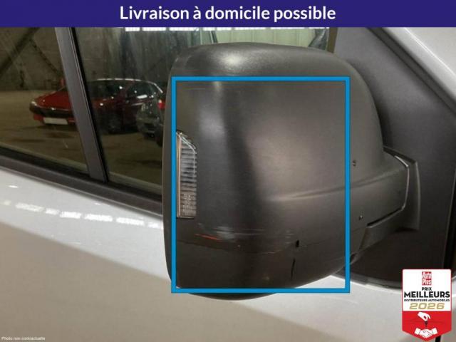 Renault Trafic image 2