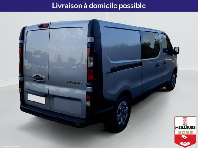 Renault Trafic image 2