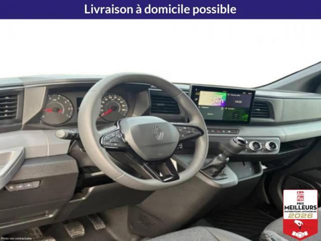 Renault Master image 2