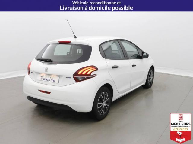 Peugeot 208 image 2