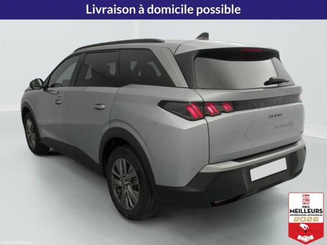 Peugeot 5008 image 1