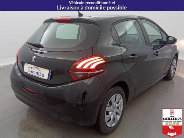 Peugeot 208 image 9