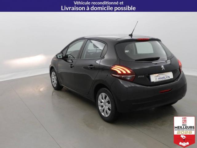 Peugeot 208 image 8