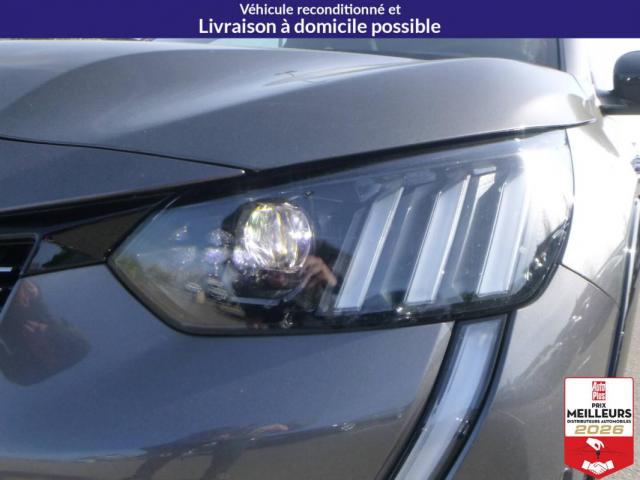 Peugeot 208 image 8
