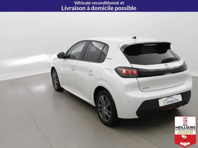 Peugeot 208 image 1