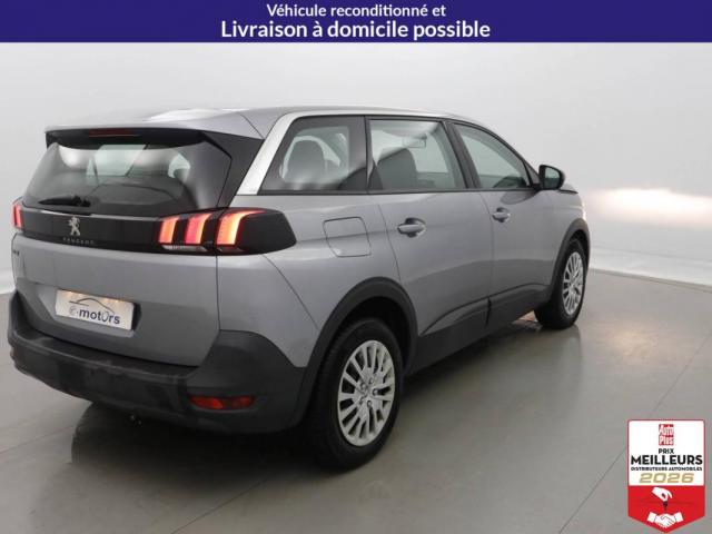 Peugeot 5008 image 1