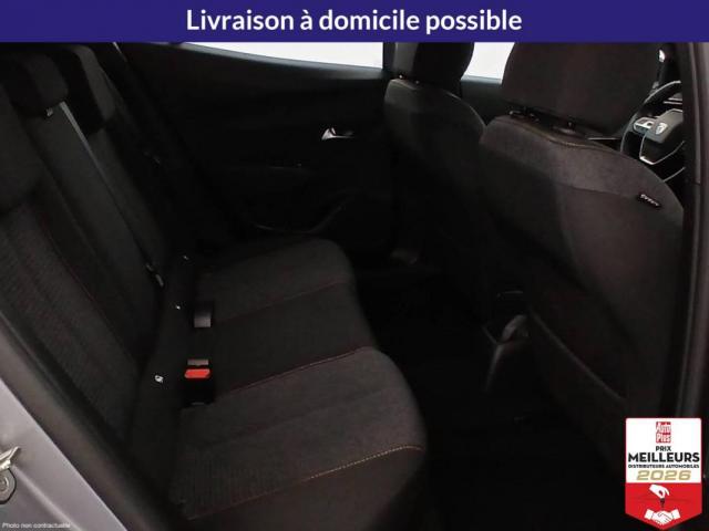 Peugeot 2008 image 6