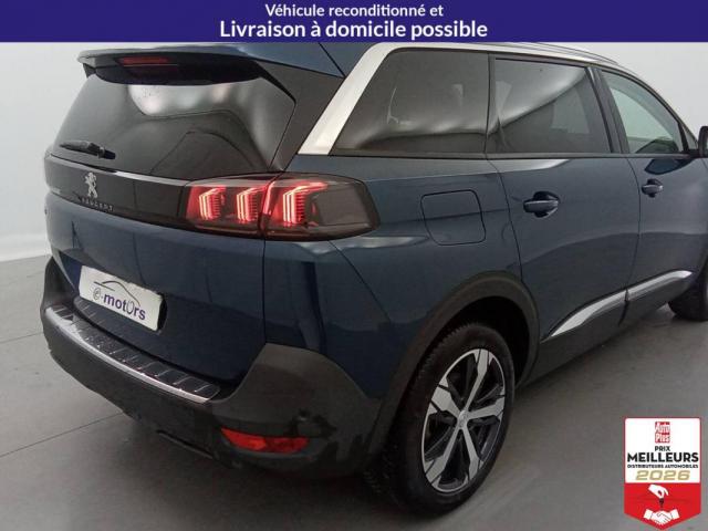 Peugeot 5008 image 2