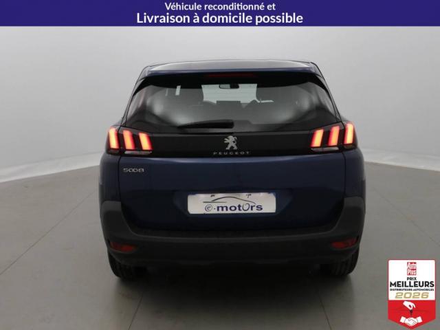 Peugeot 5008 image 1