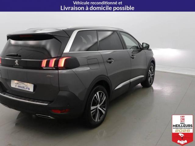 Peugeot 5008 image 1