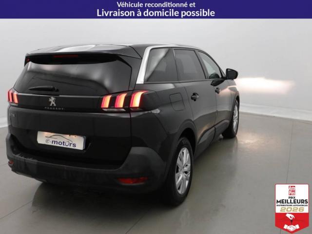 Peugeot 5008 image 1