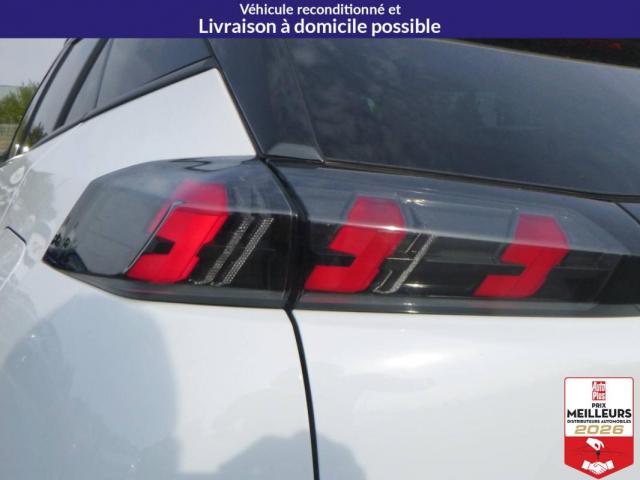 Peugeot 2008 image 2
