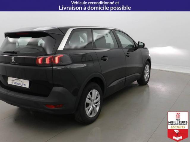 Peugeot 5008 image 2