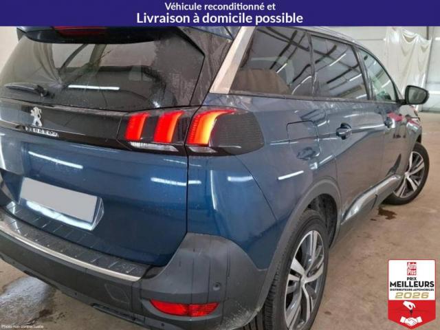 Peugeot 5008 image 2