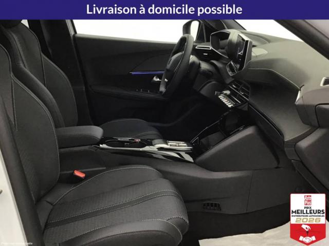 Peugeot 2008 image 8