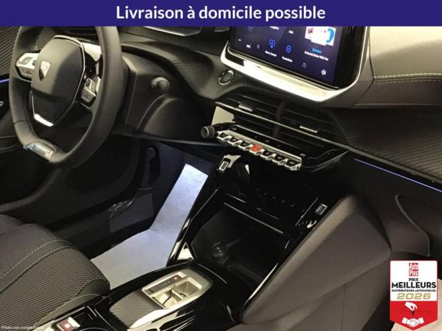 Peugeot 2008 image 2