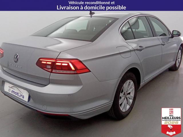 Volkswagen Passat image 3