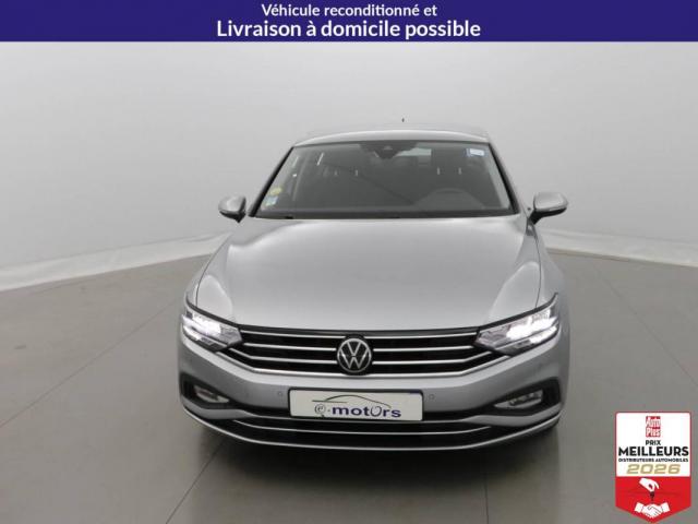 Volkswagen Passat image 7