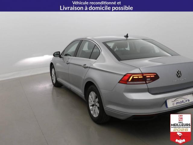 Volkswagen Passat image 4
