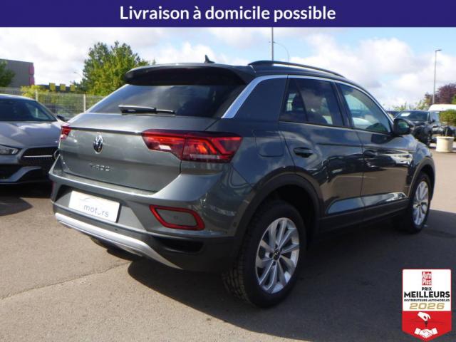 Volkswagen T-Roc image 9