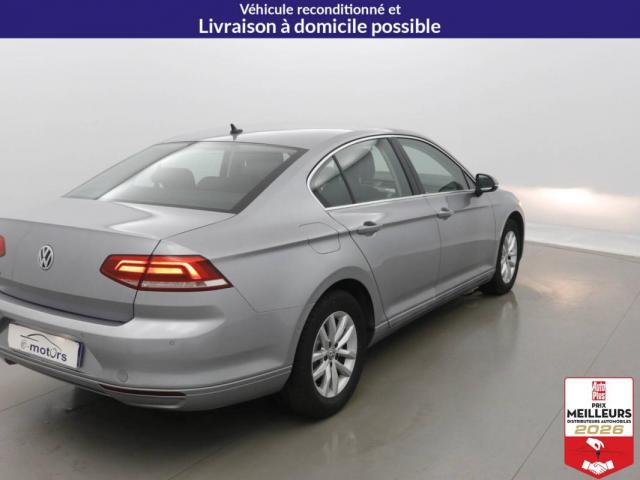 Volkswagen Passat image 7