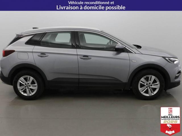 Opel Grandland image 2