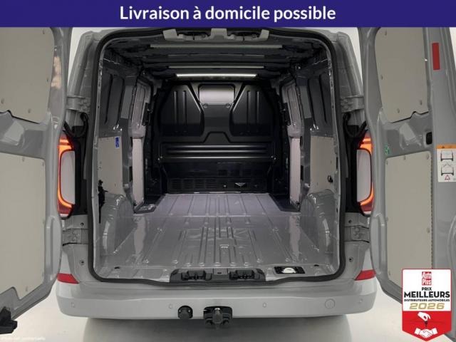 Volkswagen Transporter image 9