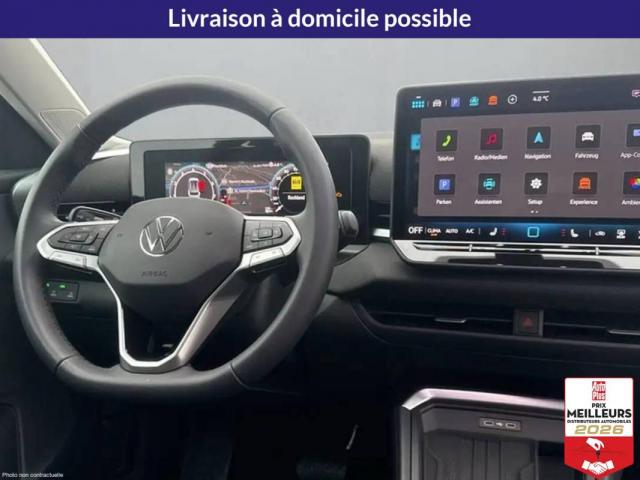 Volkswagen T-Roc image 1