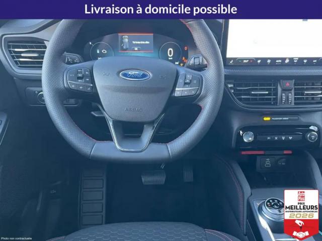 Ford Kuga image 1