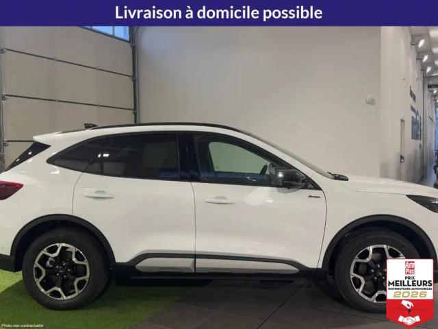Ford Kuga image 1